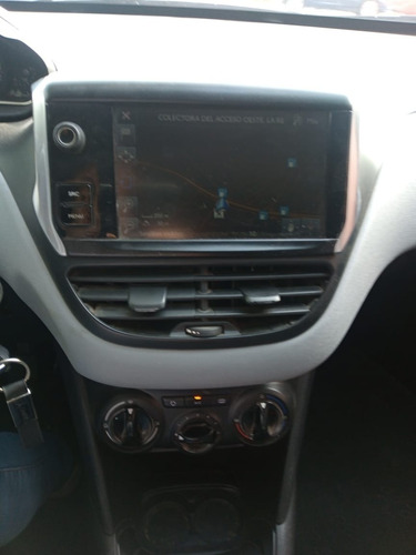 Peugeot 208 Allure Touchscreen 2016 !!!
