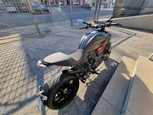 Imagem 3 de 8 de Ducati Diavel 1260 S