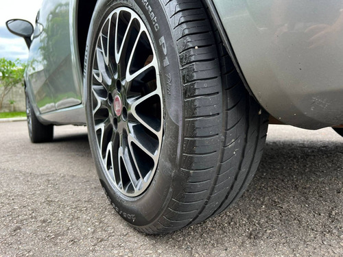 Imagem 8 de 8 de Fiat Punto 1.6 Essence 16v Flex 4p Manual