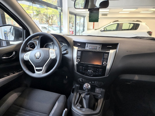 Imagen 10 de 11 de Renault Alaskan Intens 4x4