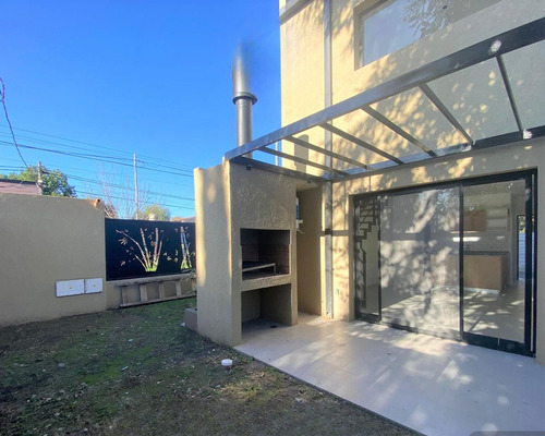 Venta Ph En Dúplex 2 Amb, Cochera, B. De Escobar