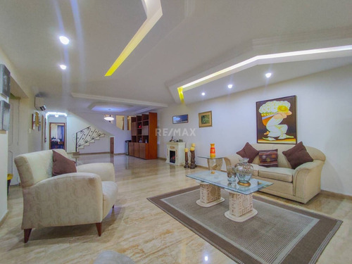 Imagen 3 de 23 de Exclusiva Casa Con Piso De Mármol En La Trigaleña, Daniela J.