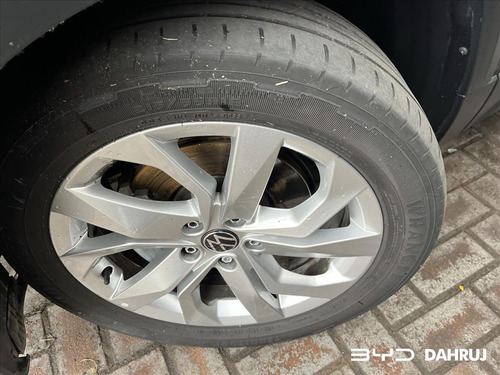 Volkswagen Taos 1.4 250 TSI TOTAL FLEX COMFORTLINE AUTOMÁTICO