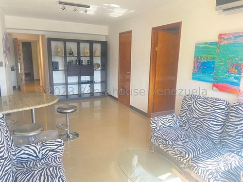 Apartamento En Alquiler. La Alameda. Mls 25-16715