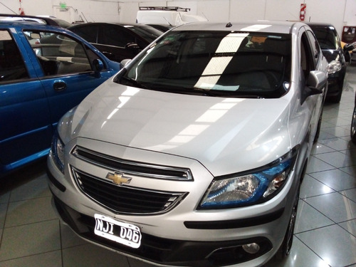 Imagen 4 de 13 de Chevrolet Onix Ltz Full 2013 Oficial Gm