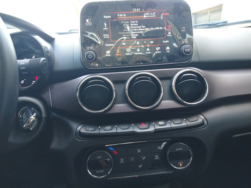 Fiat Cronos 1.8 16v Precision