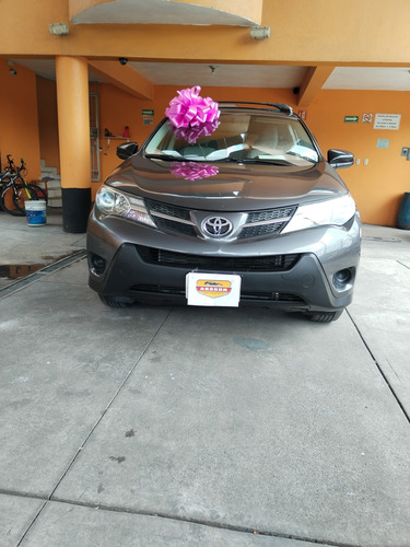 Toyota RAV4 2.5 Le L4 At