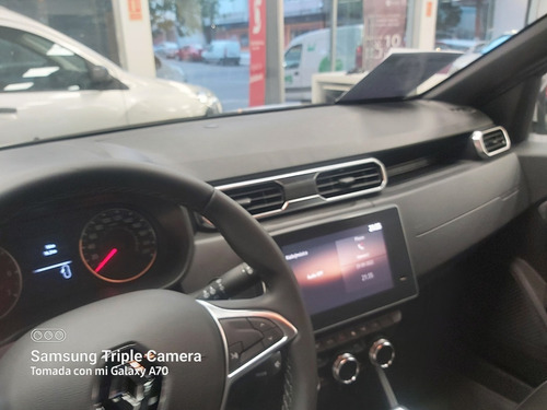 Imagen 13 de 19 de Renault Duster Cvt Outsider 1.6 (precio Especial + Regalo)