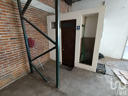 Venta Bodega 7 Ambientes Colima Centro