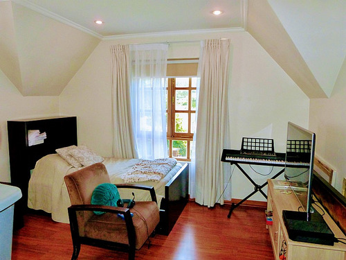 Excelente Casa Inglesa En Condominio Santuario Del Valle