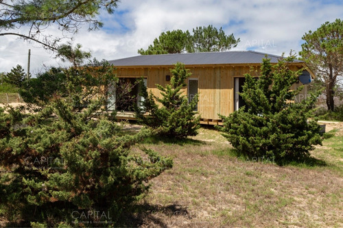 Muy Linda Casa Moderna En Alquiler Cerca De La Playa En Jose Ignacio 