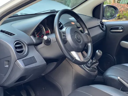 Mazda 2 1.5 15hm1c