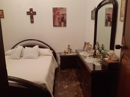 Imagen 8 de 14 de Uso Comercial 5 Hab 4 Ba 1 Pe Urb Guaicaipuro Caracas