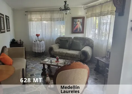 Venta Casa: ¡vive O Invierte En Una Ubicación Privilegiada De Laureles!