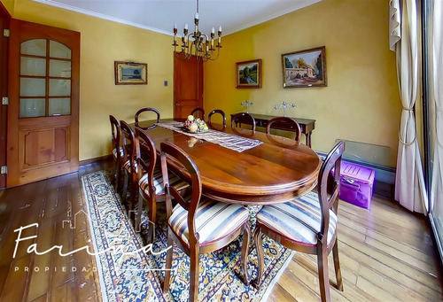 Casa En Arriendo De 5 Dorm. En La Reina