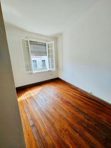 Apartamento En Venta, 2 Dormitorios, En Centro.