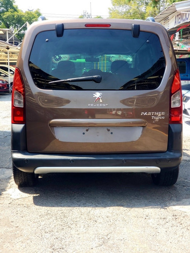 Imagen 7 de 13 de Peugeot Partner Tepee 2014 1.6 Outdoor Mt