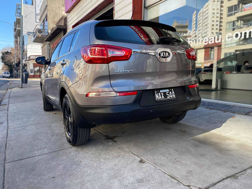 Imagen 12 de 14 de Kia Sportage 2.0 Ex 2wd 163cv At 2013