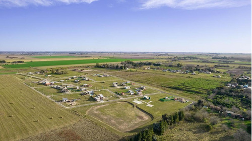 Terreno En Las Fincas De Ibarlucea Con Frente Sur