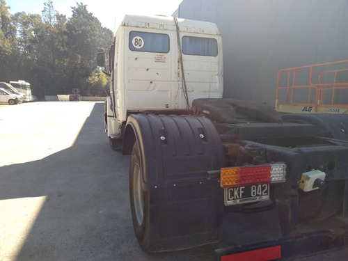 Imagen 4 de 7 de Mercedes Benz 1620 L Cabina Dormitorio Tractor 4x2 Listo Bc