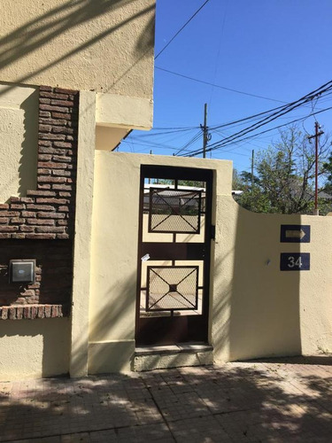 Treplex Venta 3 Dormitorios 12 Baños, Cochera, Patio, Terraza 137 Mts 2 - La Plata