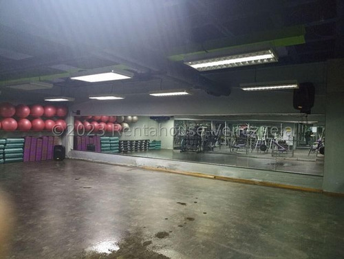 Ana Torres. Local Comercial En Venta 24-5839 En El Valle