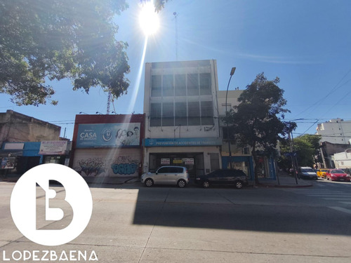 Oficina Comercial Zona Centro De La Ciudad De Córdoba - Facil Acceso Por Arteria Principal.!