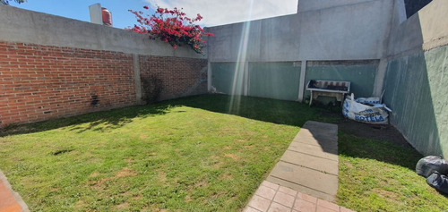 Venta Casa Dos Dorm Con Patio Y Asador