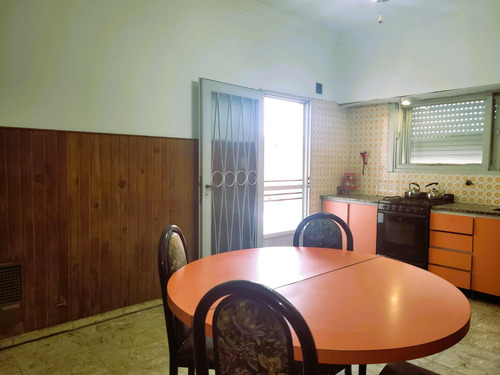 Venta Casa Planta Alta 4 Ambientes- Sarandi