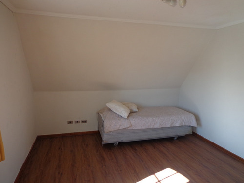 Excelente Casa Triplex En Condominio Cerrado Muy Segura