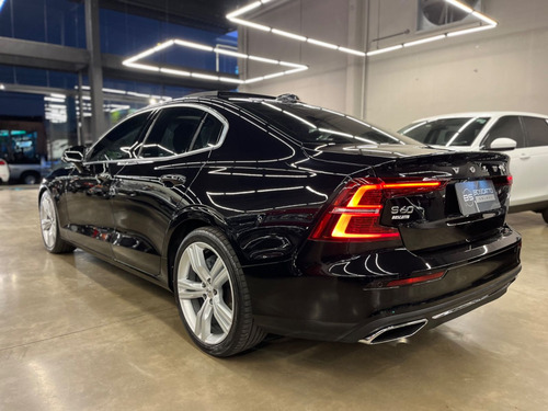 Volvo S60 T-5 INSCRIPTION 2.0 254cv 4p