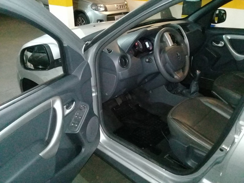 Renault Duster Oroch 1.6