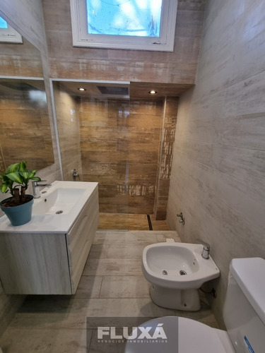 Venta Ph Fondo 3 Ambientes Barrio Chauvin