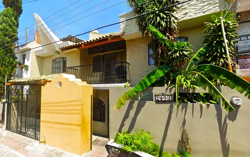 Av- ¡¡se Vende Bonita Casa En Guadalajara!!