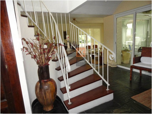 Zona Golff, Casa En Excelente Estado- Ref: 8756