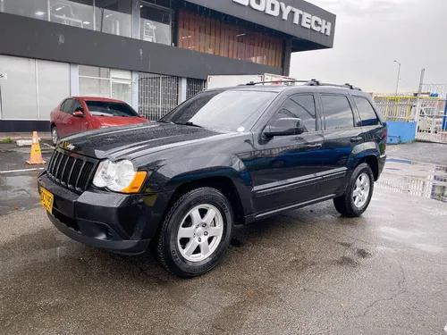 Jeep Grand Cherokee 3.7 LAREDO AT 4X4