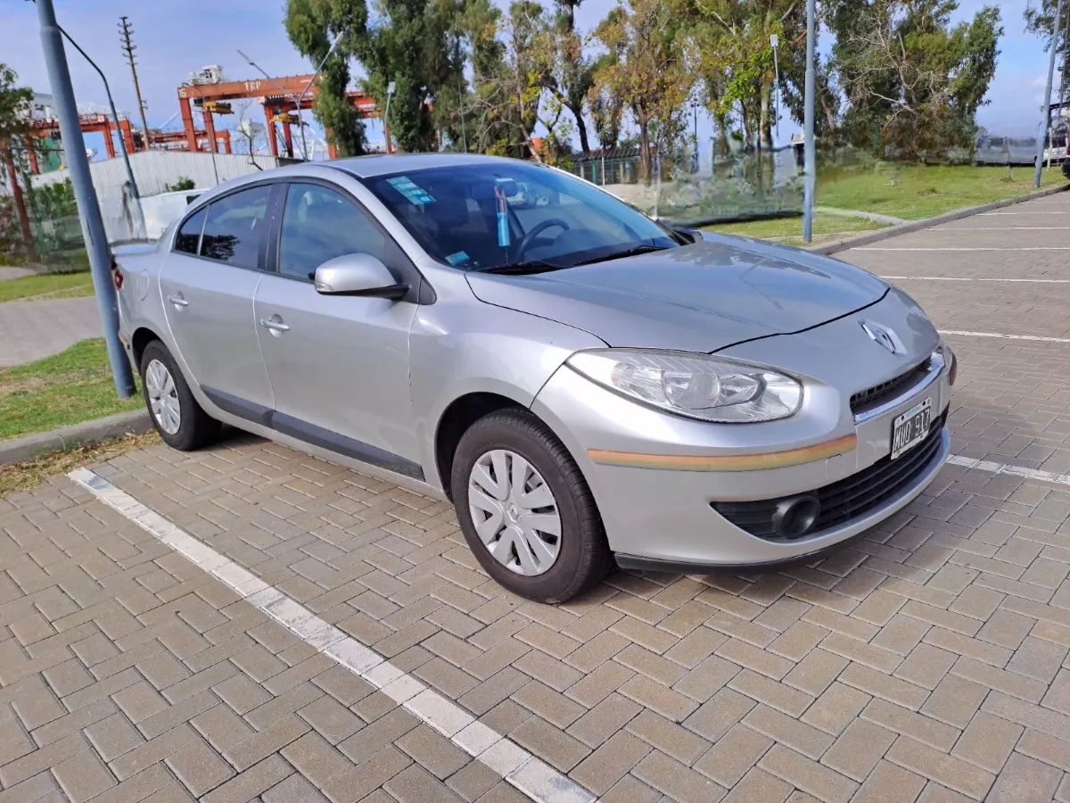 Renault Fluence 1.6 Confort 110cv