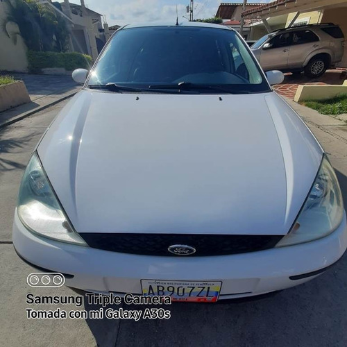 Imagen 2 de 18 de Ford Focus