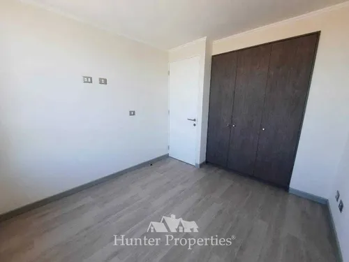 Departamento En Venta De 2d-1b Y Piscina. En La Cisterna
