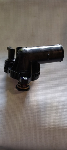 Toma De Agua Con Termostato Durango,cherokee,ram 1500 3.6l (Usado)