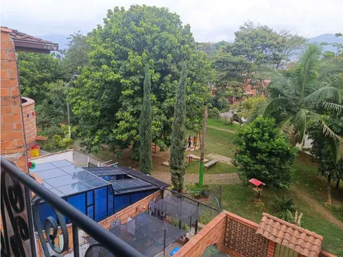 Vendo Casa En Itagüí, Ditaires (portal De Las Flores)