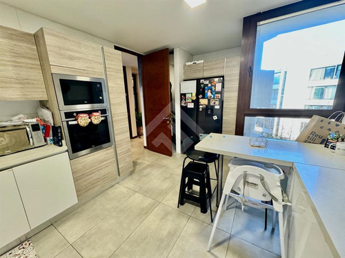 Departamento En Venta De 3 Dorm. En Lo Barnechea