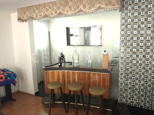 Casa En Venta De 4 Recamaras Y Amplio Jardin Cerca De Camino Real A Cholula.