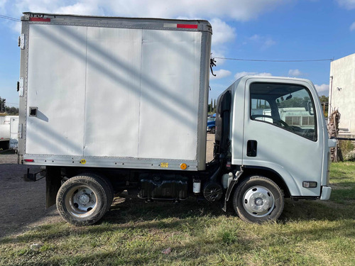 Imagen 3 de 12 de Isuzu Elf 300