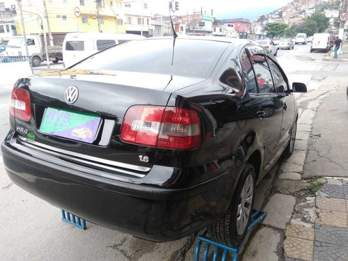 Polo Sedan 2005 1.6 Total Flex 4p Preto