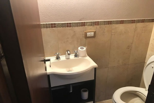 Imagen 13 de 30 de Excelente E Importante Chalet Ubicado En Barrio Norte Lote Perimetrado Parquizado Alarma Gas Natural Cuenta Con Todos Los Servicios Piscina Ideal Vivienda Permanente