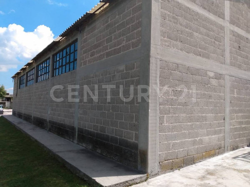 Bodega Con Amplio Terreno En Venta En Jilotepec, Estado De México