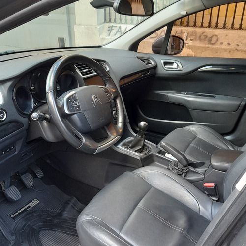 Imagen 5 de 11 de Citroën C4 Lounge 2013 1.6 Exclusive Hdi 115cv Am16