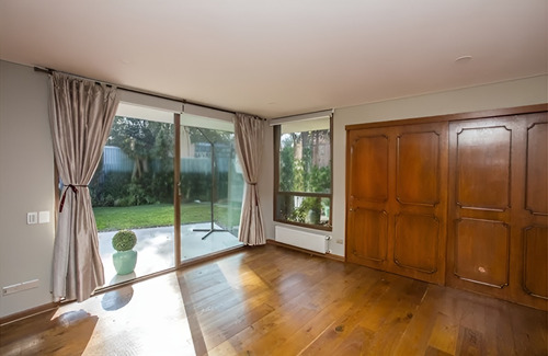Casa 5d Con Piscina Y Depto. Independiente - Los Dominicos