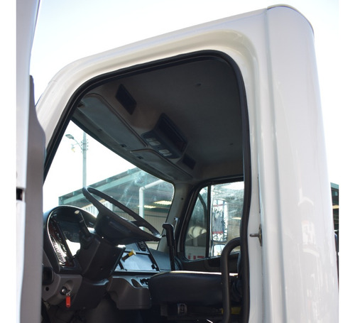 Freigthliner M2 2005